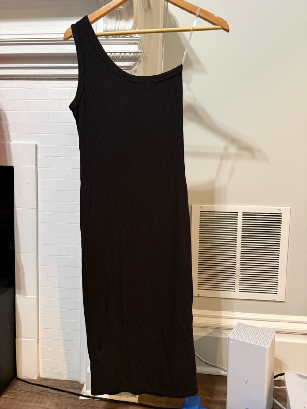 Project Social T Black Sleeveless Midi Shift Dress